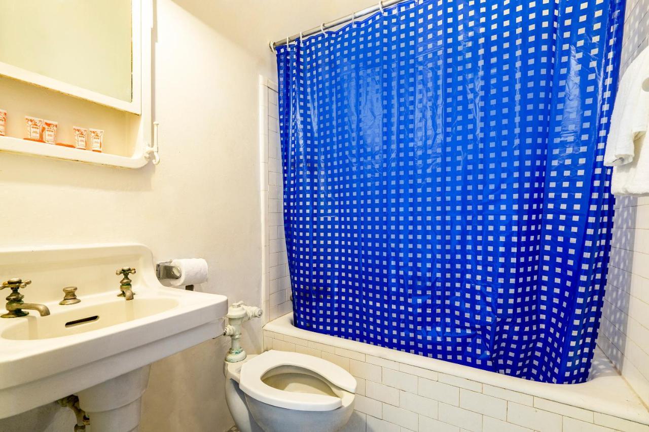 Oyo Hotel Bradford Main St Pa Ngoại thất bức ảnh