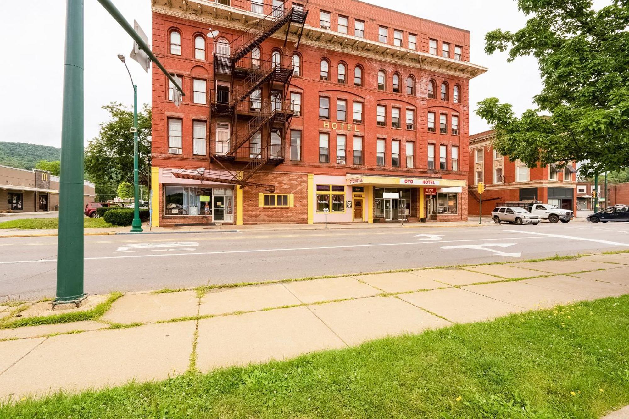 Oyo Hotel Bradford Main St Pa Ngoại thất bức ảnh
